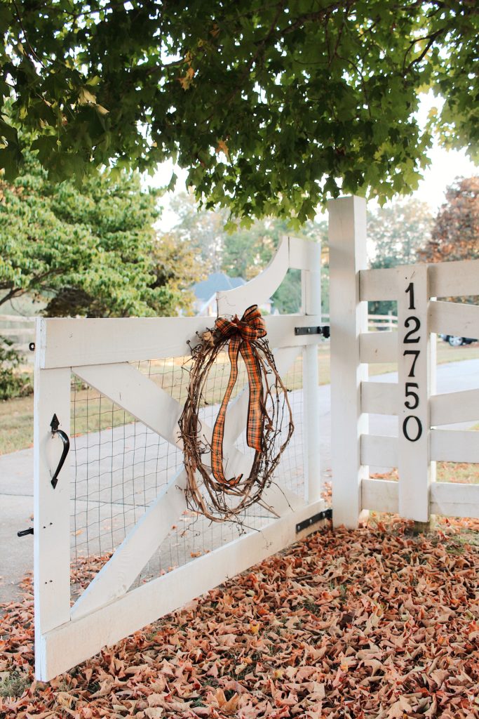 the essentials for outdoor fall decorating