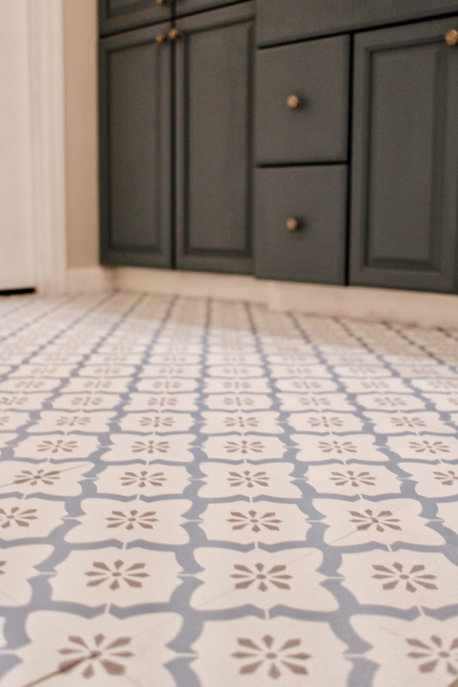 FloorPops Peel & Stick Vinyl Floor Tiles Review & Tips | Home Decor Blog