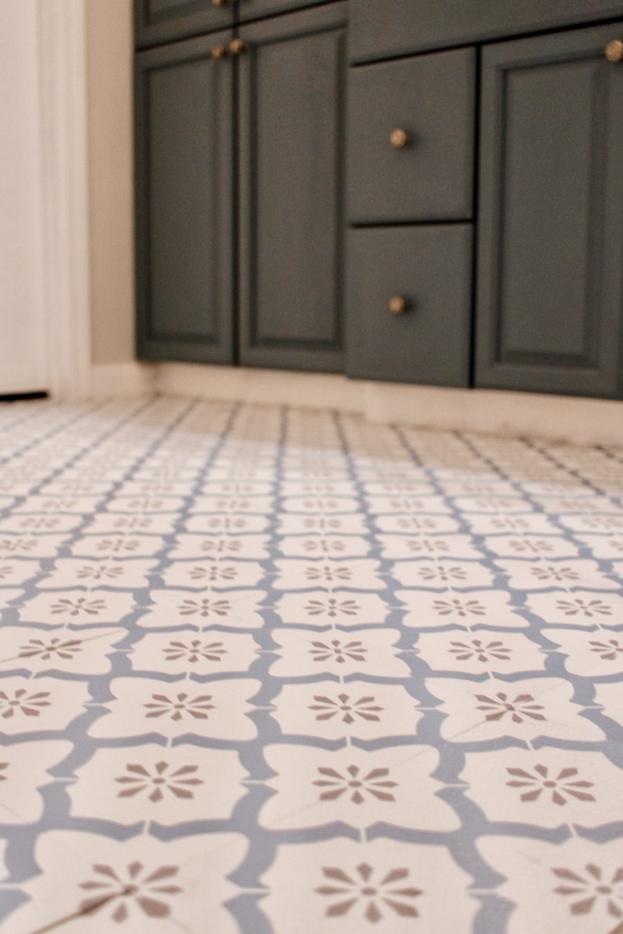 Sticky vinyl tiles discount