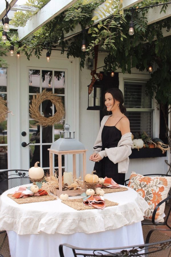 5 Tips for Creating a Cozy fall Tablescape | Musings by Madison - Home Decor Blogger